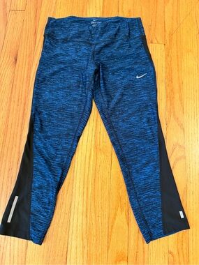 Nike DRI-FIT Blue Black Capri Leggings Size Medium